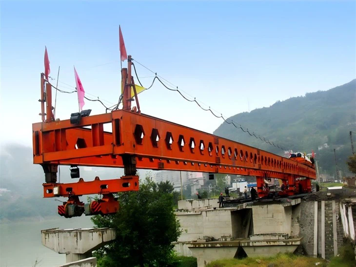 Bridge Beam Launcher